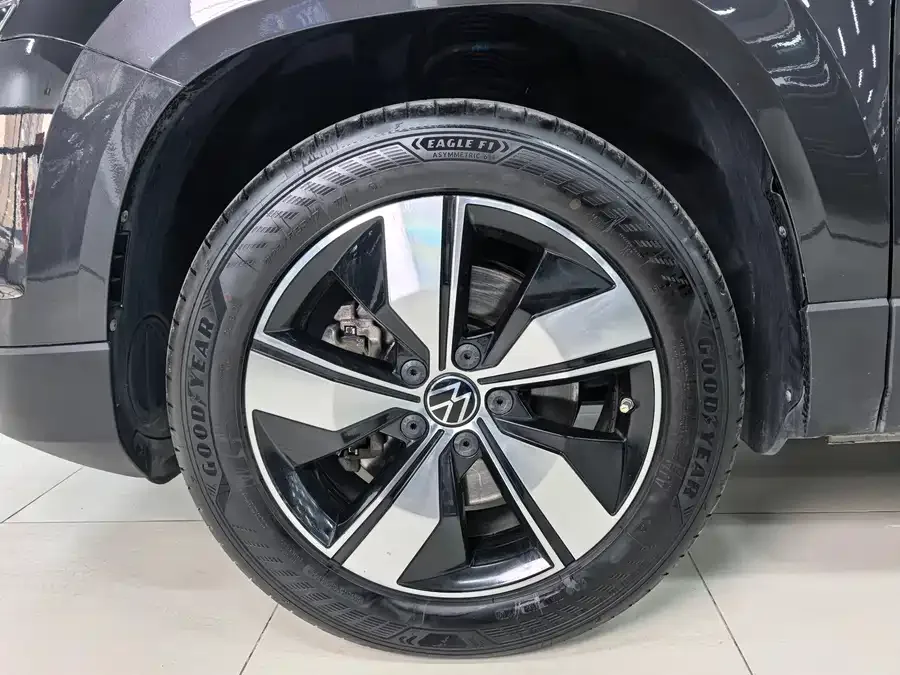 Volkswagen Tiguan (Tharu) 2021 Tuyue 280TSI 2WD Luxury Edition PLUS 2022 — миниатюра 2