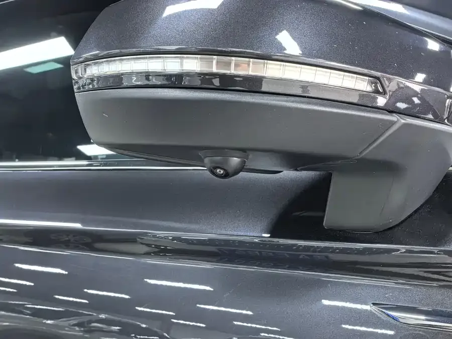 Volkswagen Tiguan (Tharu) 2021 Tuyue 280TSI 2WD Luxury Edition PLUS 2022 — миниатюра 4
