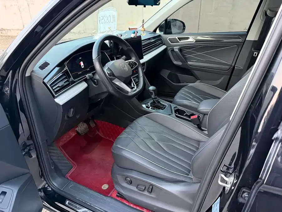 Volkswagen Tiguan L Tiguan L 2023 330TSI Automatic 2WD Smart Edition 2023 — миниатюра 4