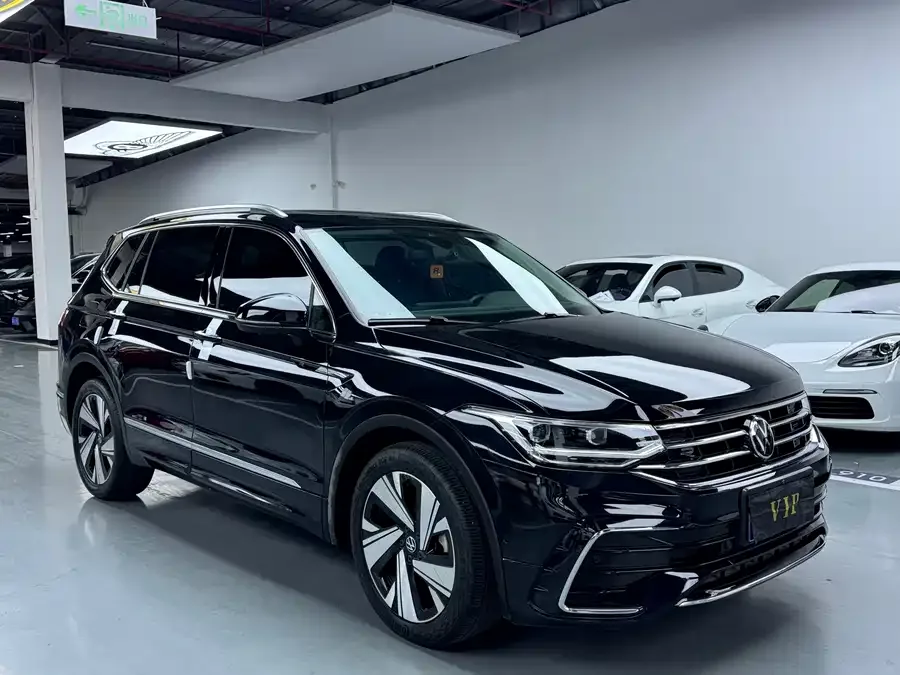 Volkswagen Tiguan L Tiguan L 2023 330TSI Automatic 2WD R-Line Enjoy Edition 2023 — миниатюра 3