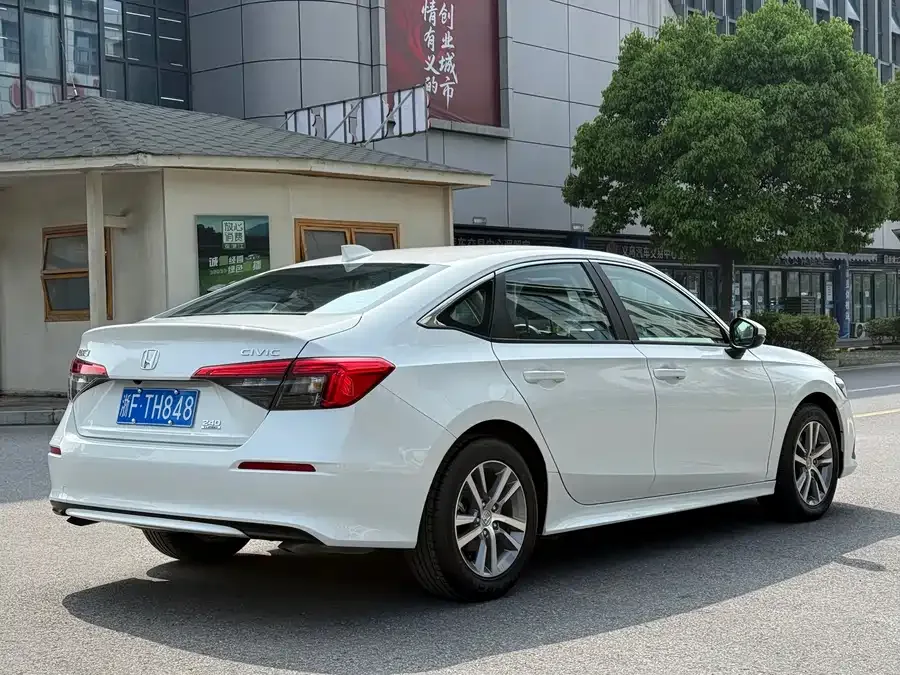 Honda Civic 2022 Civic 240TURBO CVT Dynamic Edition 2025 — миниатюра 2