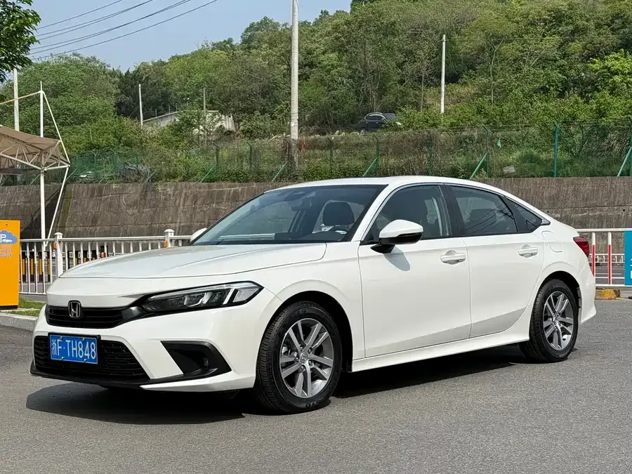 Honda Civic 2022 Civic 240TURBO CVT Dynamic Edition 2025 — фото 1, купить с доставкой в Москву