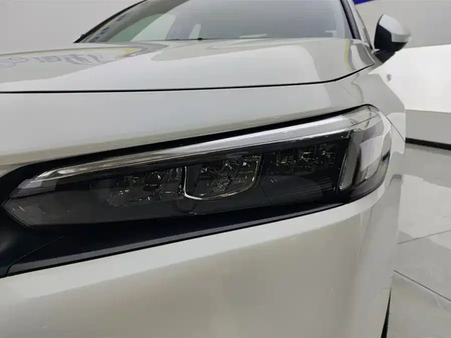 Honda Civic 2023 Civic 240TURBO CVT Power Edition 2024 — миниатюра 2