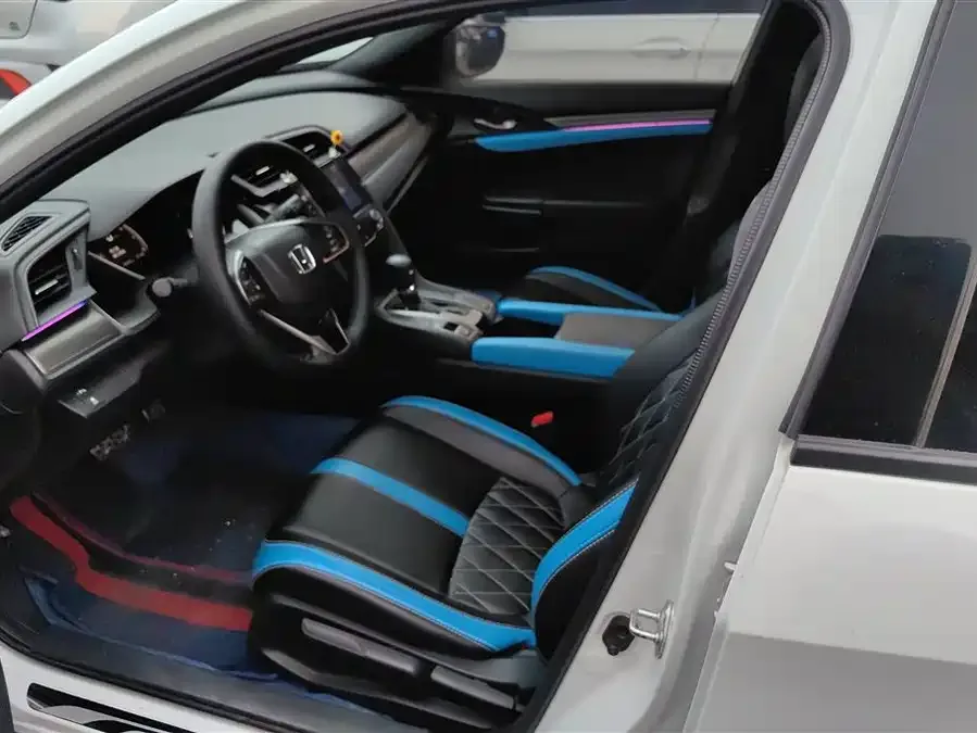 Honda Civic Civic 2021 HATCHBACK 220TURBO CVT Cool Control 2023 — миниатюра 3