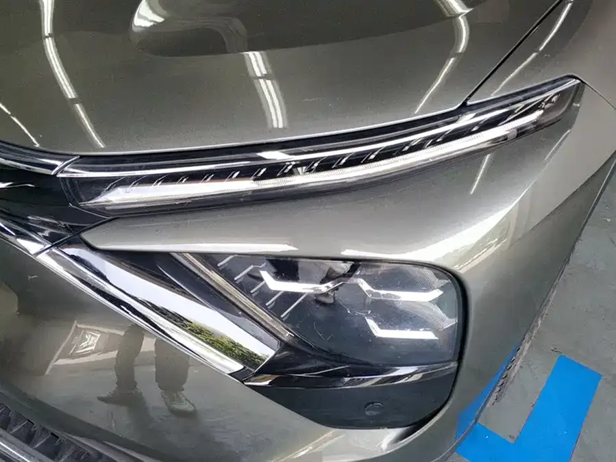Citroen Versailles C5 X Versailles C5 2023 — миниатюра 2