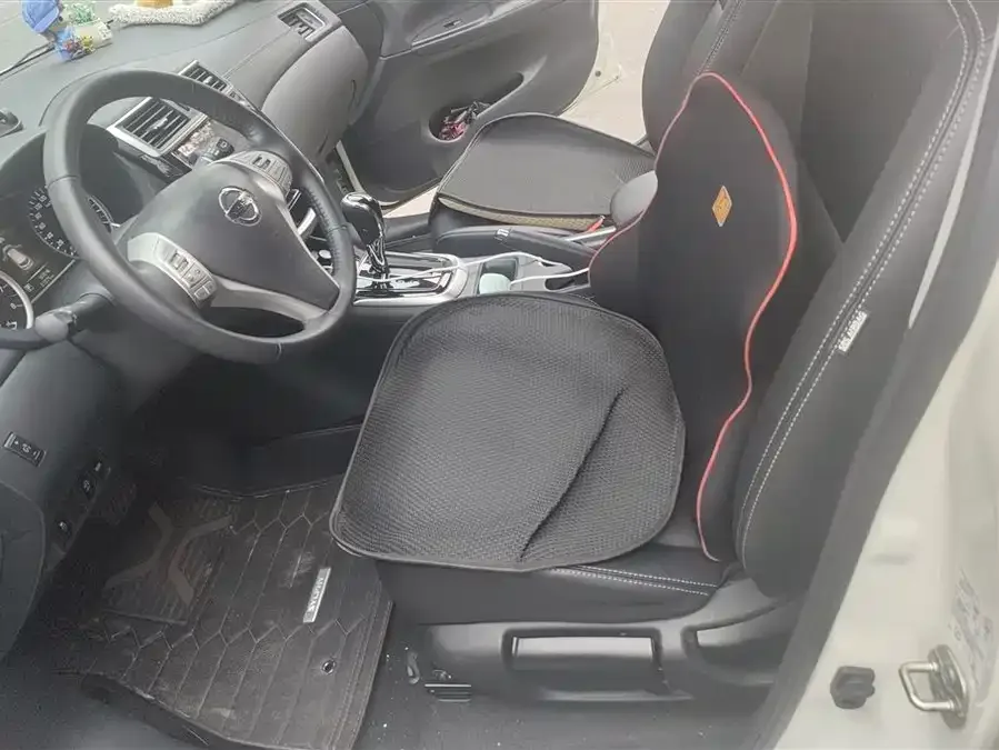 Nissan Tiida Tiida 2021 1.6L CVT Smart Travel Edition 2022 — миниатюра 3