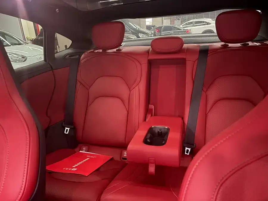 Xiaomi SU7 Xiaomi SU7 2024 rear-wheel drive long-range smart driving version 2025 — миниатюра 5