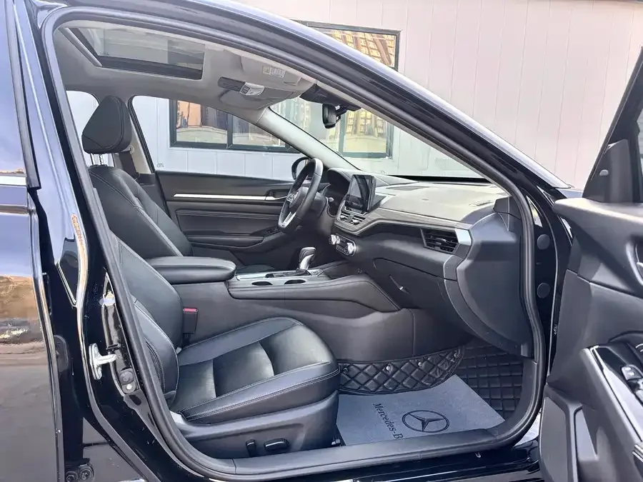 Nissan Altima Teana 2021 2.0L XL Upper AD1 Smart Travel Navigation Edition 2022 — миниатюра 3