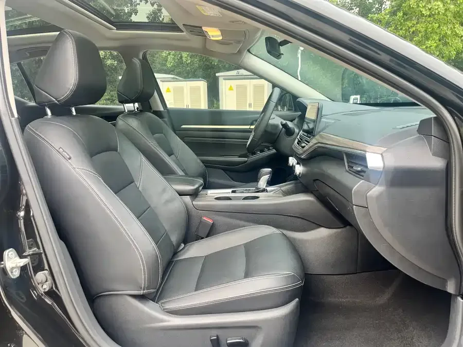 Nissan Altima Teana 2021 2.0L XL Comfort Edition 2022 — миниатюра 3