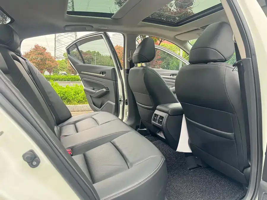 Nissan Altima Teana 2021 2.0L XL Comfort Edition 2022 — миниатюра 5