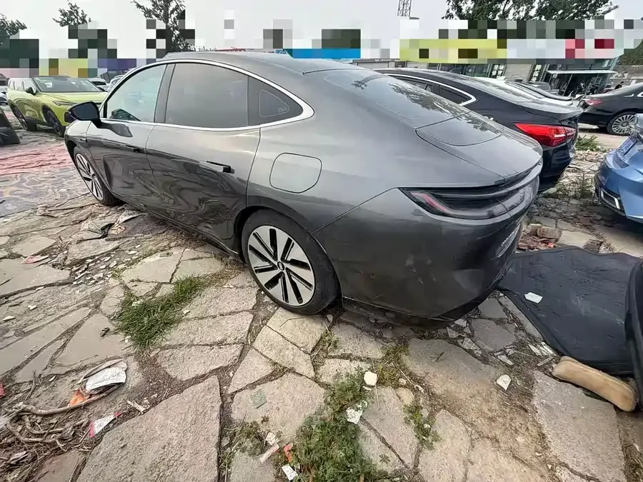 Geely Galaxy E8 Galaxy E8 2024 550km RWD PRO 2024 — миниатюра 3