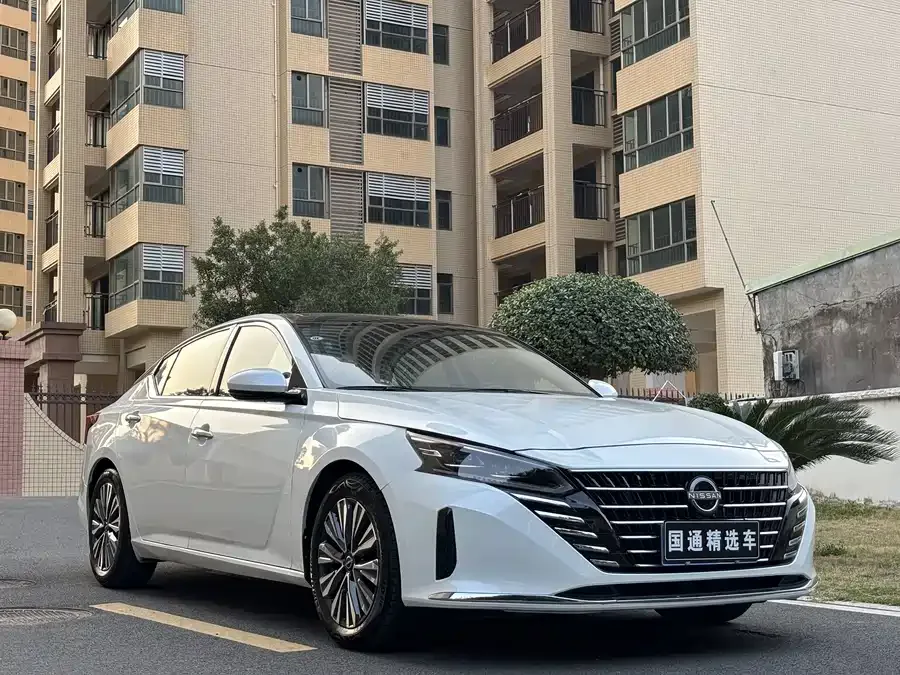 Nissan Altima 2022 Teana 2.0L XL-TLS Enjoy Edition 2023 — миниатюра 3