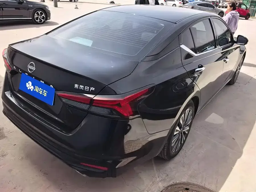 Nissan Altima Teana 2024 2.0L XE True Heart Edition 2024 — миниатюра 3