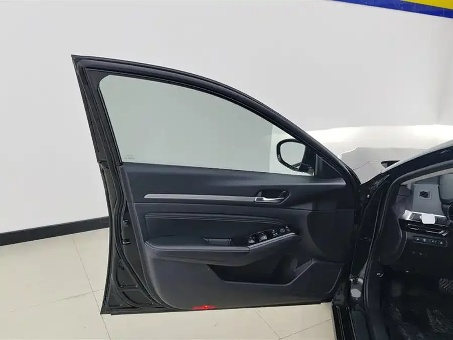 Nissan Altima 2022 Teana 2.0L XL-TLS Enjoy Edition 2024 — миниатюра 4