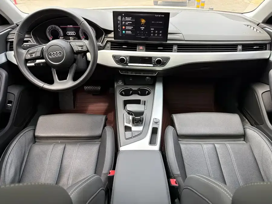 Audi a4 l 2025 2 million units Enjoyable Edition 40 TFSI Fashion Dynamic Edition 2025 — миниатюра 2