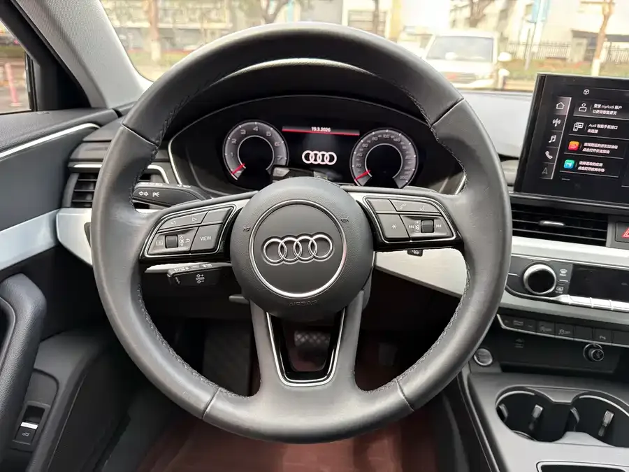 Audi a4 l 2025 2 million units Enjoyable Edition 40 TFSI Fashion Dynamic Edition 2025 — миниатюра 4