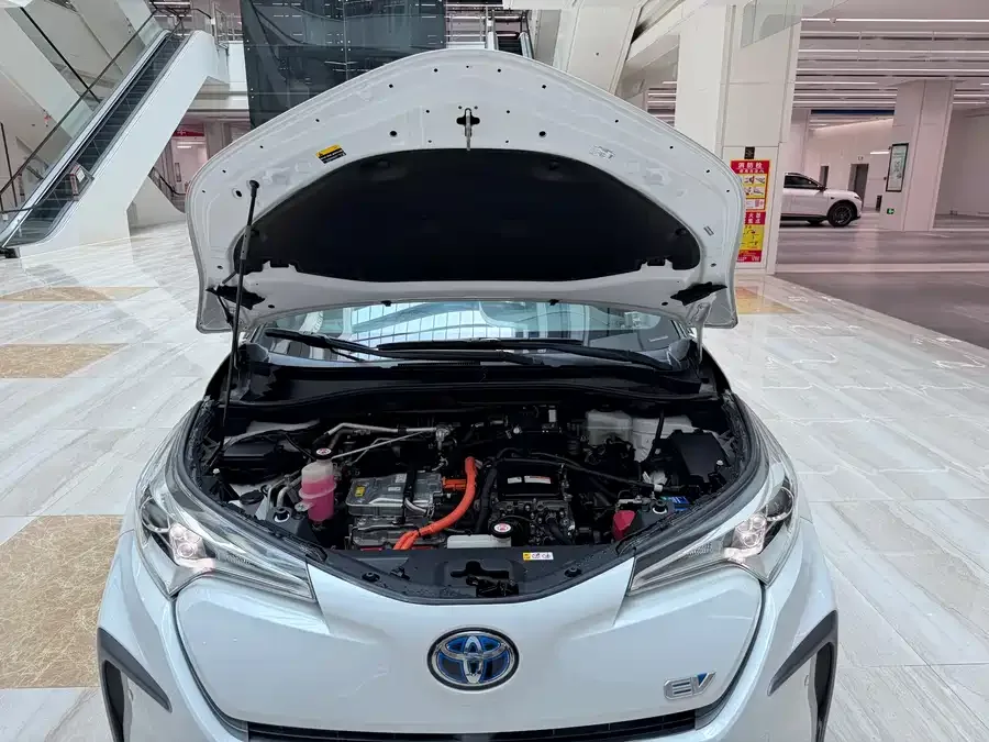 Toyota C-HR E-Tron 2020 E-Drive E-Smart Edition 2022 — миниатюра 4