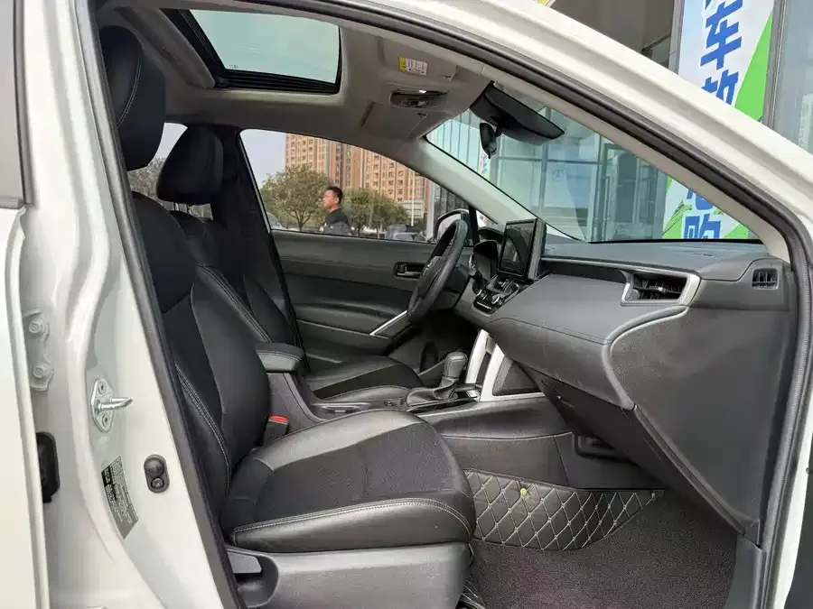 Toyota Corolla Corolla 2022 2.0L Elite Edition 2022 — миниатюра 3