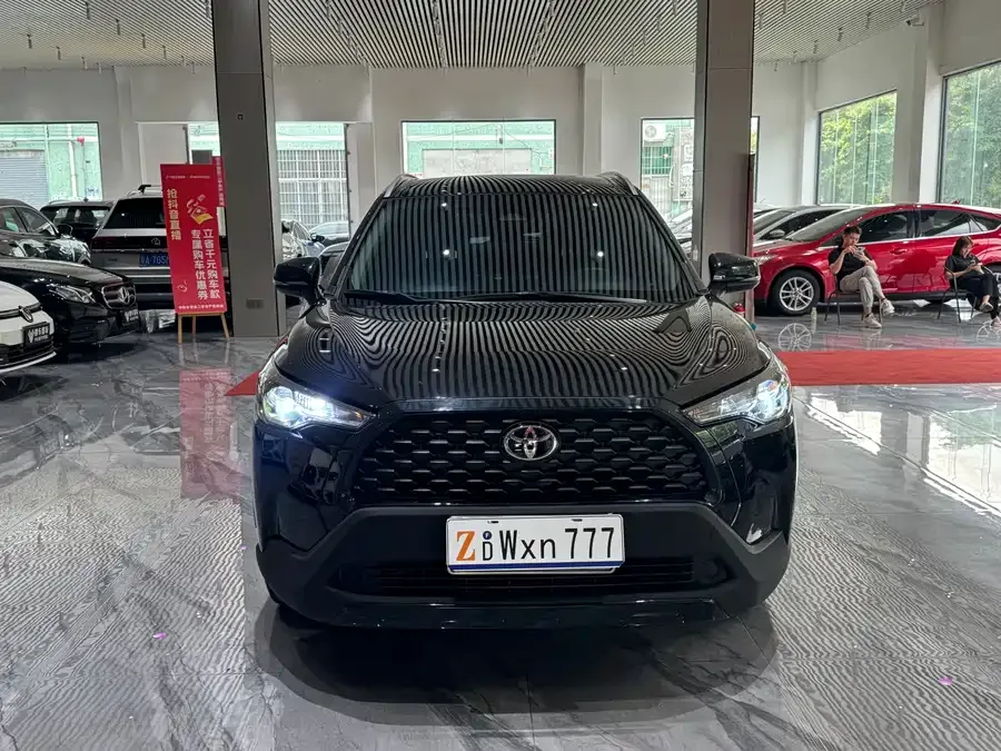 Toyota Corolla Corolla Sharp 2024 2.0L Intelligent Electric Hybrid Dual Engine Pioneer Edition 2024 — миниатюра 3