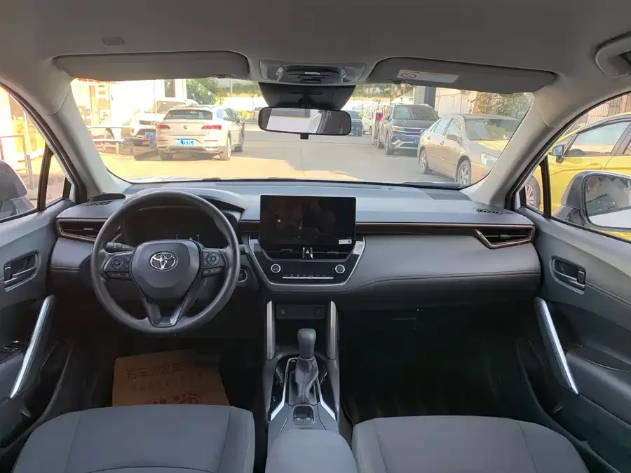 Toyota Corolla Corolla Sharp 2024 2.0L Intelligent Electric Hybrid Dual Engine Pioneer Edition 2024 — миниатюра 2