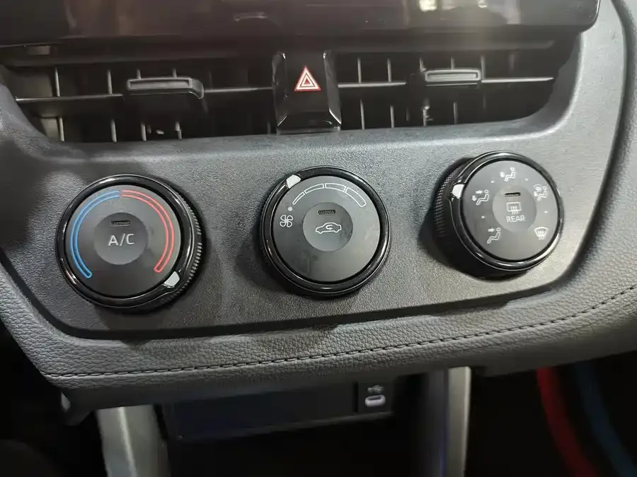 Toyota Corolla Corolla 2022 2.0L Pioneer Edition 2023 — миниатюра 4
