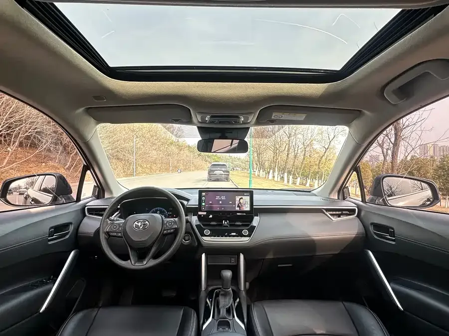 Toyota Corolla Corolla Sharp 2024 2.0L Elite Edition 2025 — миниатюра 2