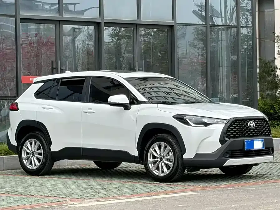 Toyota Corolla Corolla Sharp 2024 2.0L Elite Edition 2025 — миниатюра 3