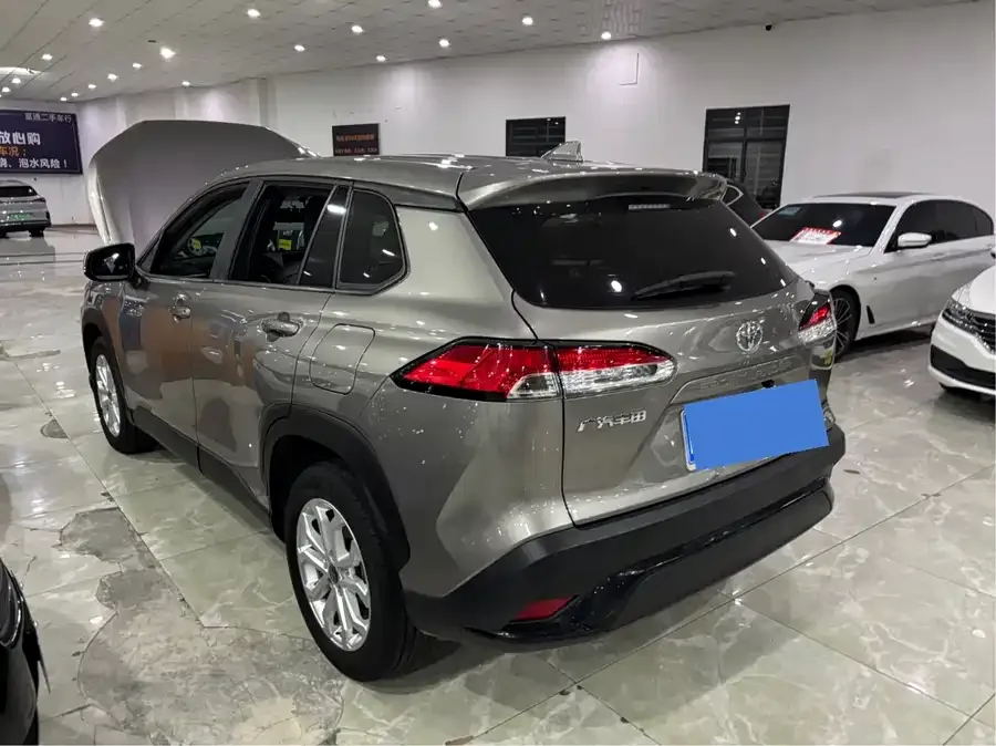Toyota Frontlander Fenglanda 2023 2.0L CVT Elite Edition 2023 — миниатюра 3