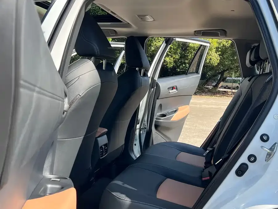 Toyota Frontlander Fenglanda 2023 2.0L CVT sports version 2023 — миниатюра 5