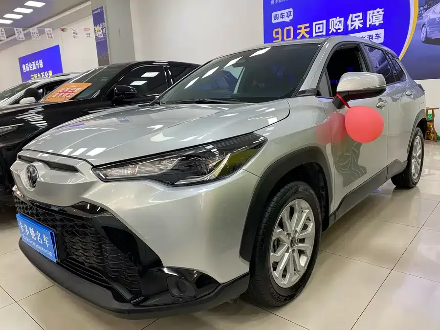 Toyota Frontlander Fenglanda 2023 2.0L CVT Leading Edition 2023 — фото 1, купить с доставкой в Москву