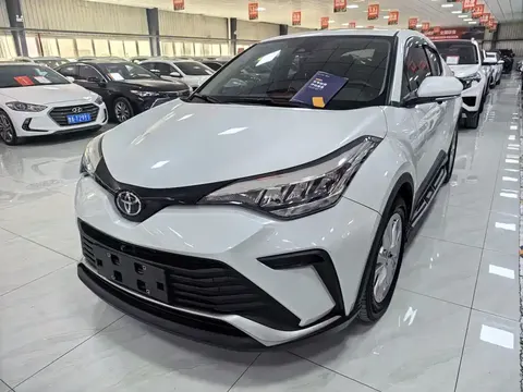 Toyota IZOA 2022 купить в Москве