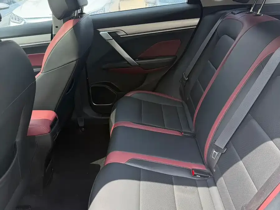 Geely Coolray SX11 Binyue 2021 1.4T DCT Diamond Edition 2023 — миниатюра 2