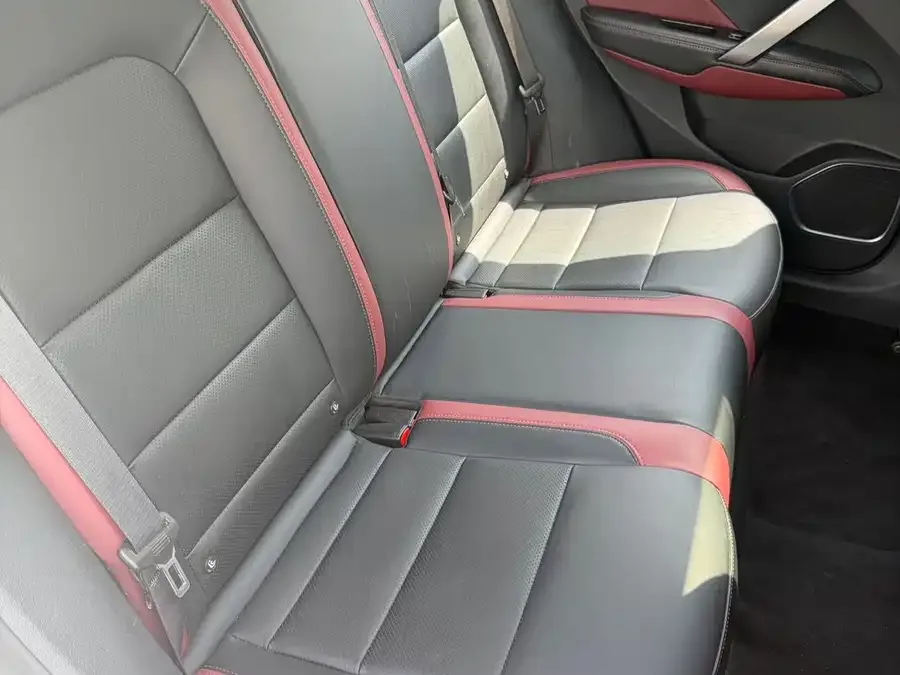 Geely Coolray SX11 Binyue 2021 1.4T DCT Diamond Edition 2023 — миниатюра 4