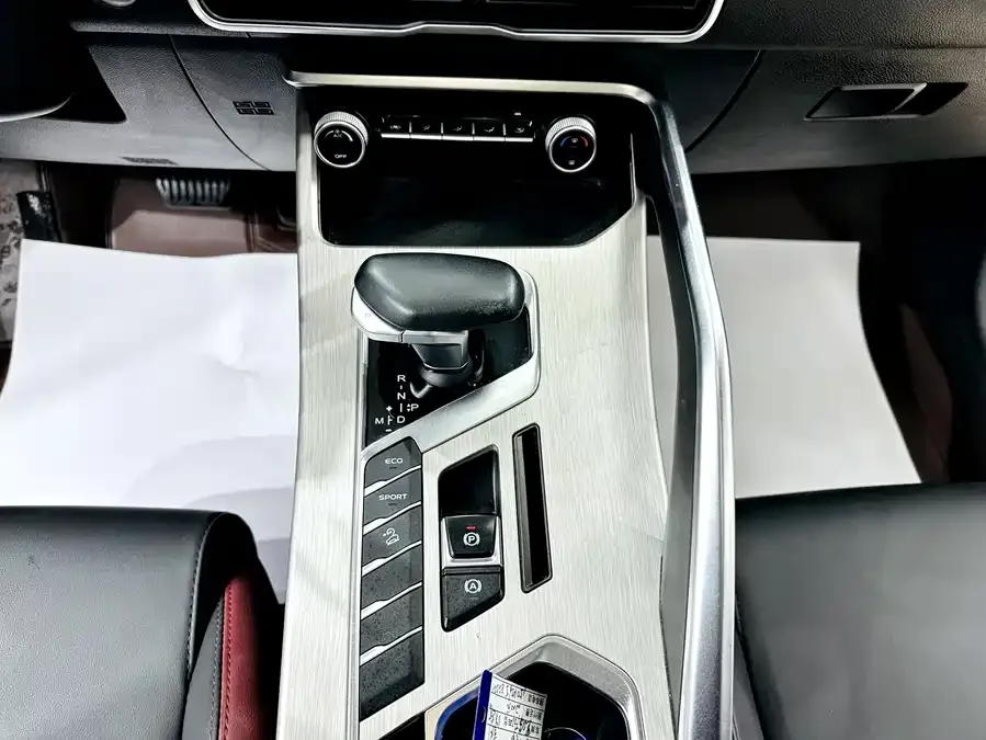 Geely Coolray SX11 Binyue 2021 1.4T DCT Diamond Edition 2022 — миниатюра 3
