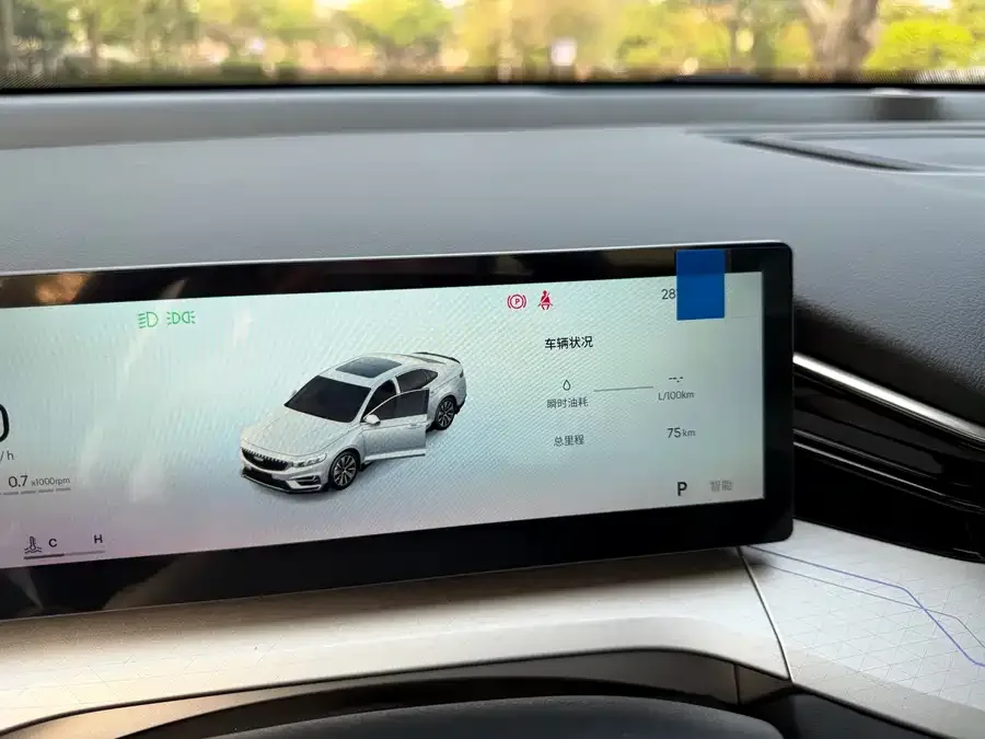 Geely Xingrui Xingrui 2025 Dongfangyao 1.5TD Kunlun Edition 2026 — миниатюра 4