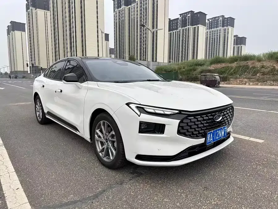 Ford Mondeo Mondeo 2022 EcoBoost 245 luxury model 2022 — фото 1, купить с доставкой в Москву