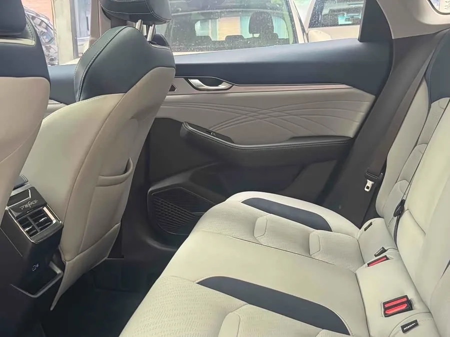 Geely Xingrui Xingrui 2021 2.0TD Premium Edition 2022 — миниатюра 2