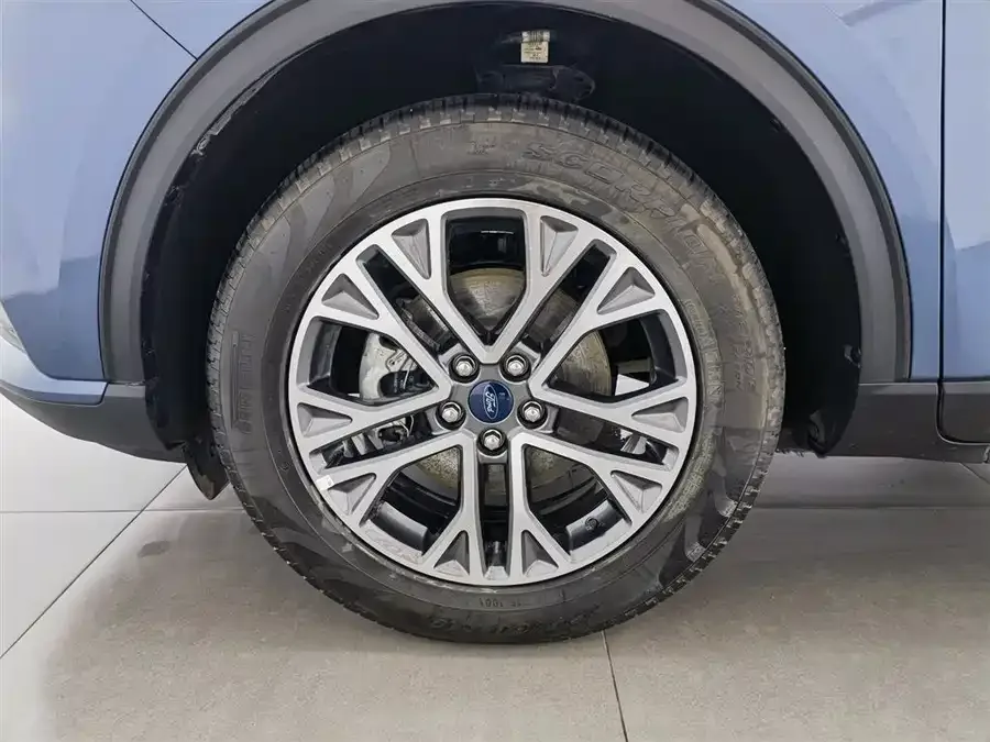 Ford Edge 2020 EcoBoost 245 2WD Premium Edition 2023 — миниатюра 5