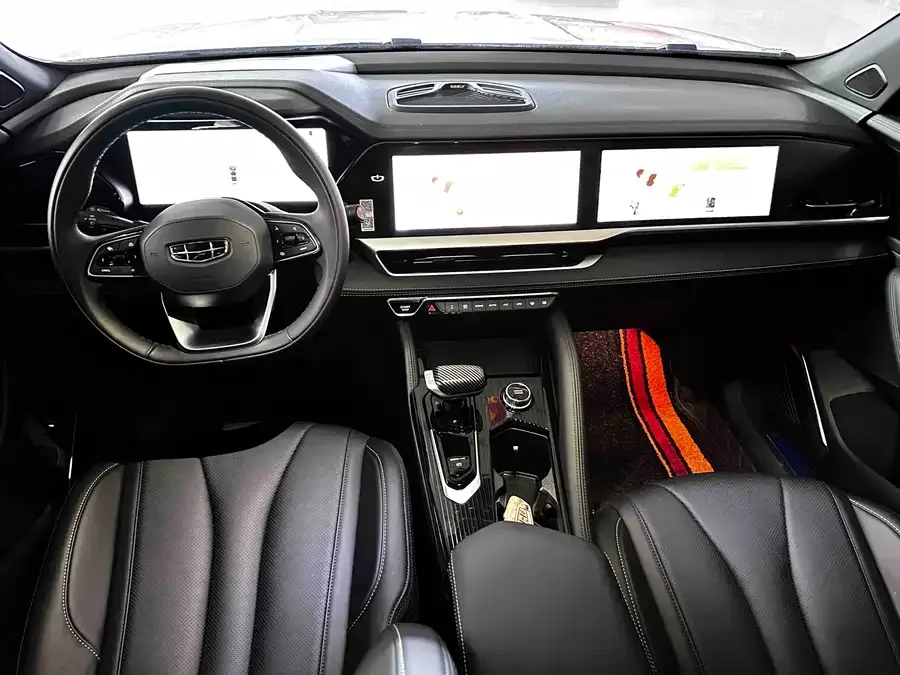 Geely Monjaro Xingyue L 2025 2.0TD Automatic Cloud Edition 2025 — миниатюра 5