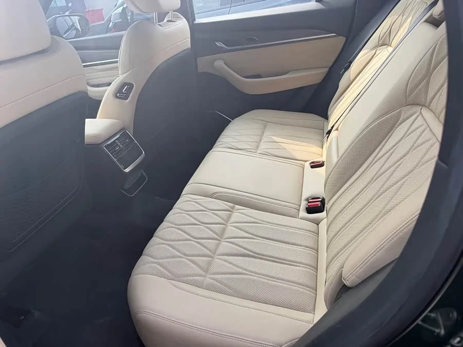 Geely Monjaro Xingyue L 2025 Dongfangyao 2.0TD Automatic Star-gazing Edition 2024 — миниатюра 2