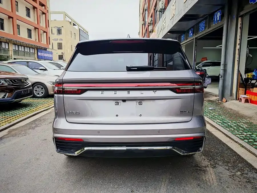 Geely Monjaro Xingyue L 2025 Dongfangyao 2.0TD Automatic Star-gazing Edition 2024 — миниатюра 2