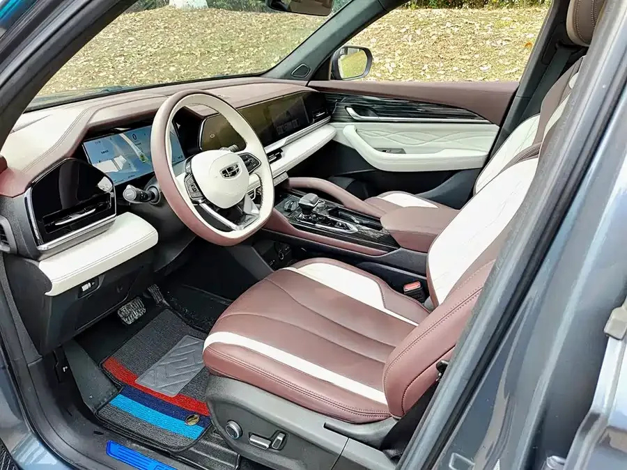 Geely Monjaro Xingyue L 2024 2.0TD High Power Automatic 2WD Yunqi Edition 2024 — миниатюра 4