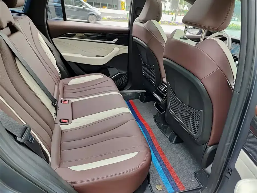 Geely Monjaro Xingyue L 2024 2.0TD High Power Automatic 2WD Yunqi Edition 2024 — миниатюра 5