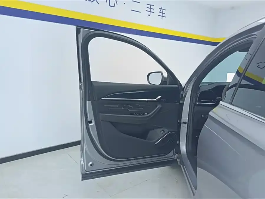 Geely Monjaro Xingyue L 2024 2.0TD High Power Automatic 2WD Skyline Edition 2024 — миниатюра 4