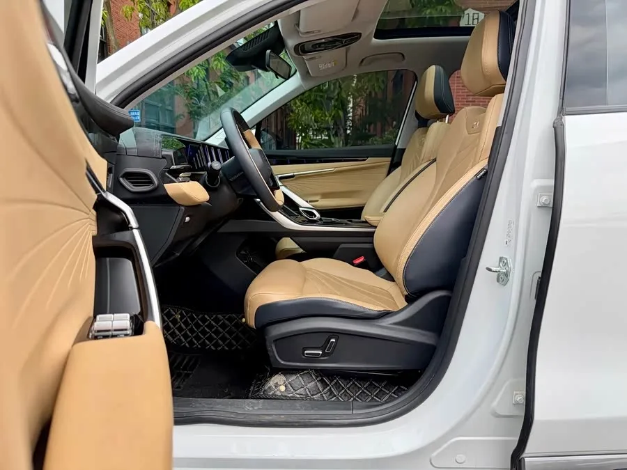 Geely Atlas L Boyue L 2023 1.5TD DCT Premium Edition 2023 — миниатюра 3