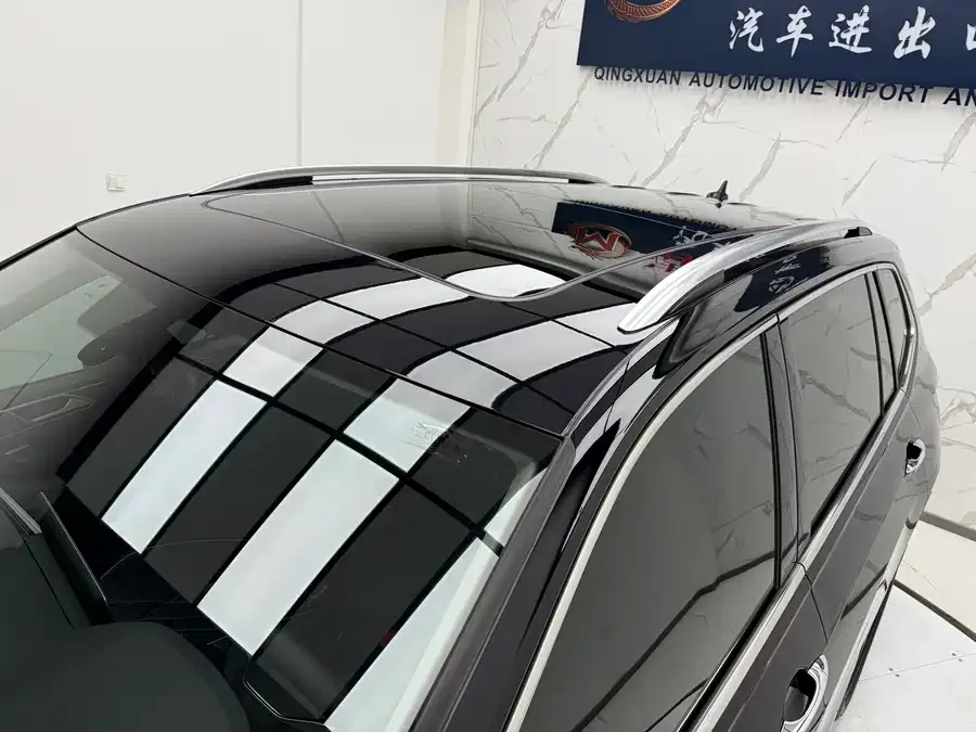 Volkswagen Tiguan L Tiguan L 2023 280TSI Automatic 2WD Trendy Limited Edition 2022 — миниатюра 4
