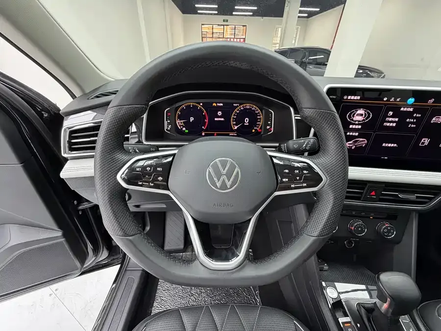 Volkswagen Tiguan L Tiguan L 2023 280TSI Automatic 2WD Trendy Limited Edition 2022 — миниатюра 5