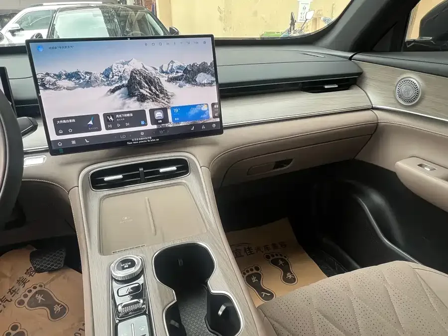 Chery Tiggo 8 PLUS Tiggo 8 PLUS 2025 290TGDI DCT Luxury Edition 2025 — миниатюра 4