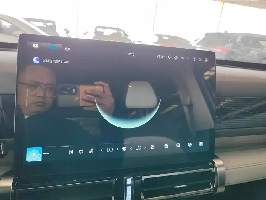 iCAR 03 iCAR 03 2024 501km 2WD long range version 2025 — миниатюра 4
