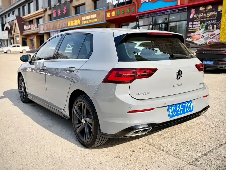 Volkswagen golf Golf 2021 280TSI DSG R-Line 2022 — миниатюра 3